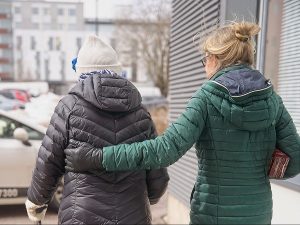 HyTe ry:n VESA-toiminta alkaa koordinoida vapaaehtoisapua senioreille nyt myös Kirkkonummella yhteistyössä Länsi-Uudenmaan hyvinvointialueen ja paikallisten toimijoiden kanssa. VESA-vapaaehtoiset on koulutettu tehtäviinsä ja siksi järjestämme Vapaaehtoiseksi ikäihmiselle -peruskoulutuksen Kirkkonummella 10.9.2024