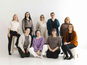 Espoon ja Kauniaisten Muistiyhdistys (kuvassa yhdistyksen henkilöstöä)